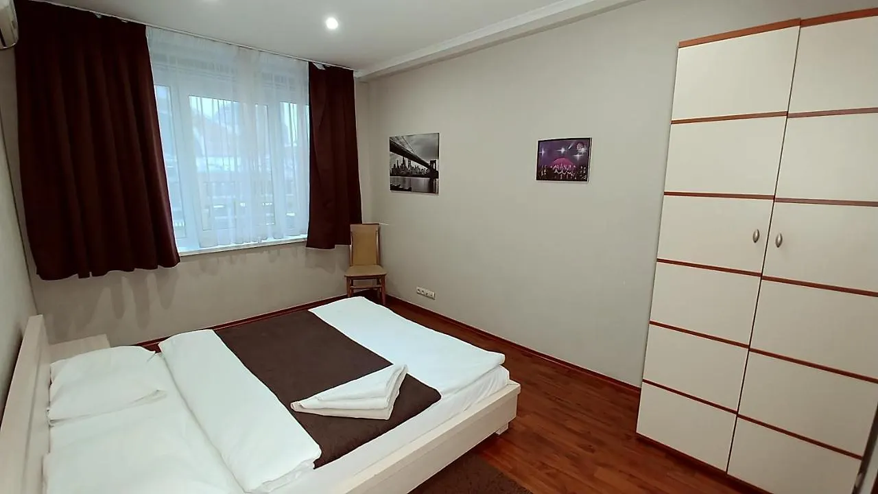 Apartmán Big Lux Valerio Khreshchatyk Kyjev 0*,